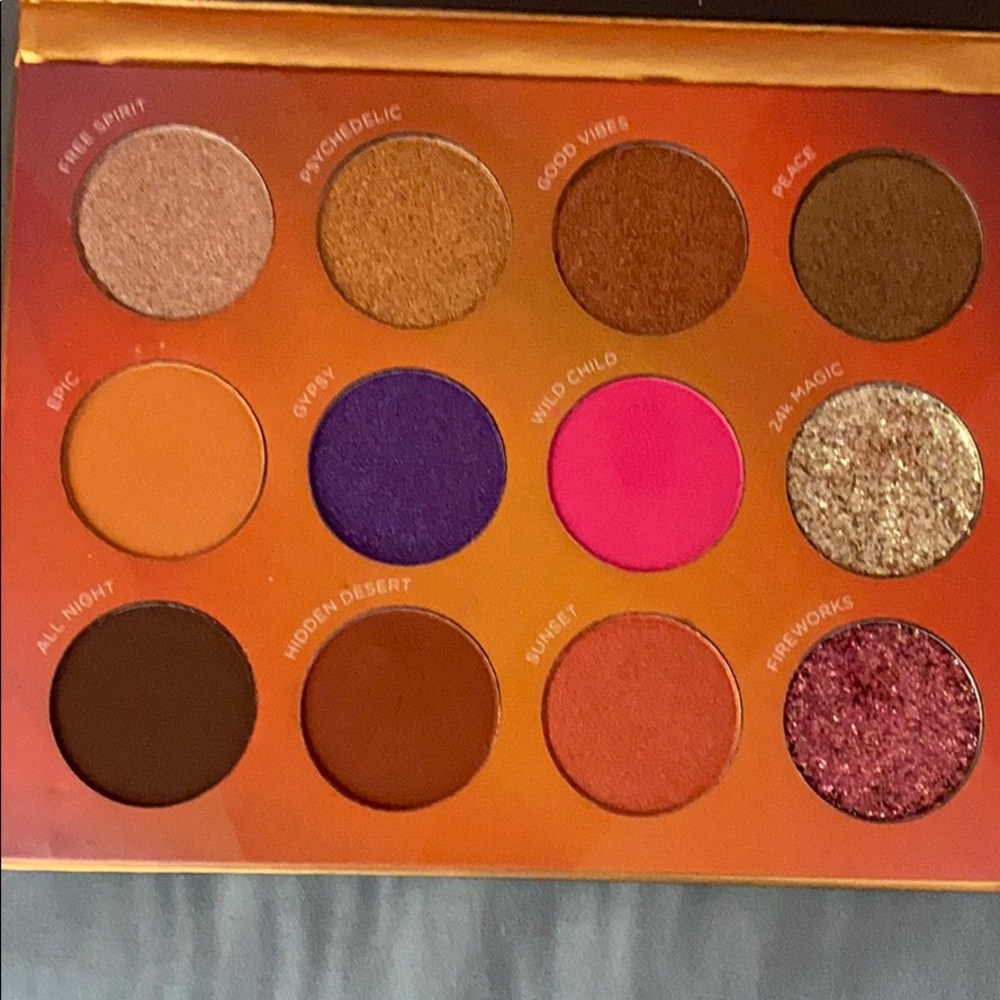 Eyeshadow Palette